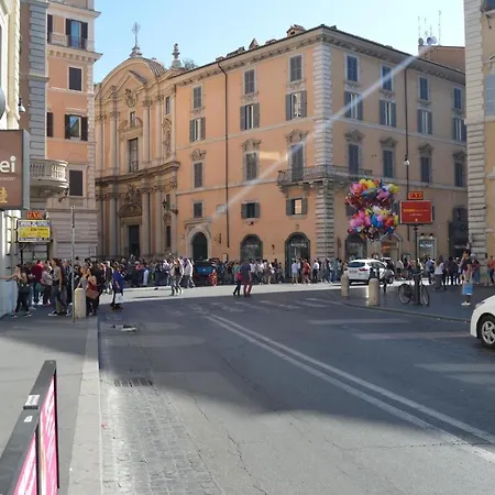 Leoncino 36 Apartments In Rome-2